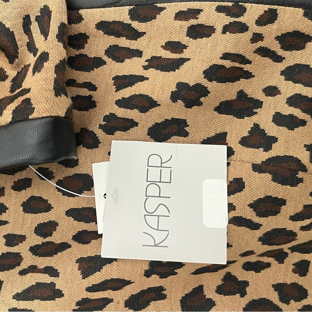 Kasper Animal Print Trench Coat with Black Accents - Picture 3 of 4